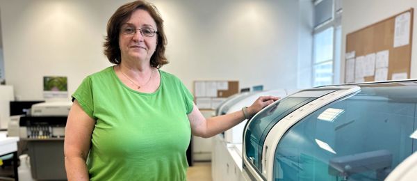 Laboratorní testy pro samoplátce pomáhají lépe poznat vlastní zdraví, sledovat změny a mohou odhalit rizika dříve, než se projeví potíže. Nenahrazují sice lékařskou diagnózu, ale mohou celý proces výrazně urychlit.